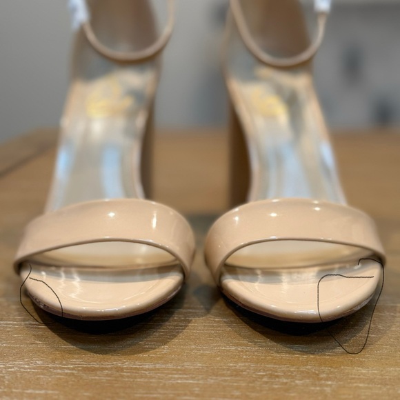 New Sam Edelman Yaro Beige Blush Patent Ankle Strap Block Heel Sandal Sz 9 FLAW - Picture 4 of 11